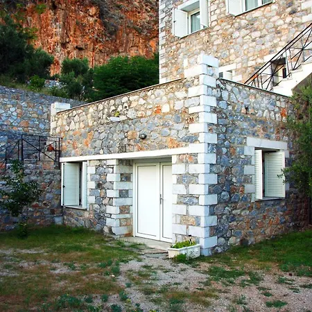 Oitylo Stone Tower Villa